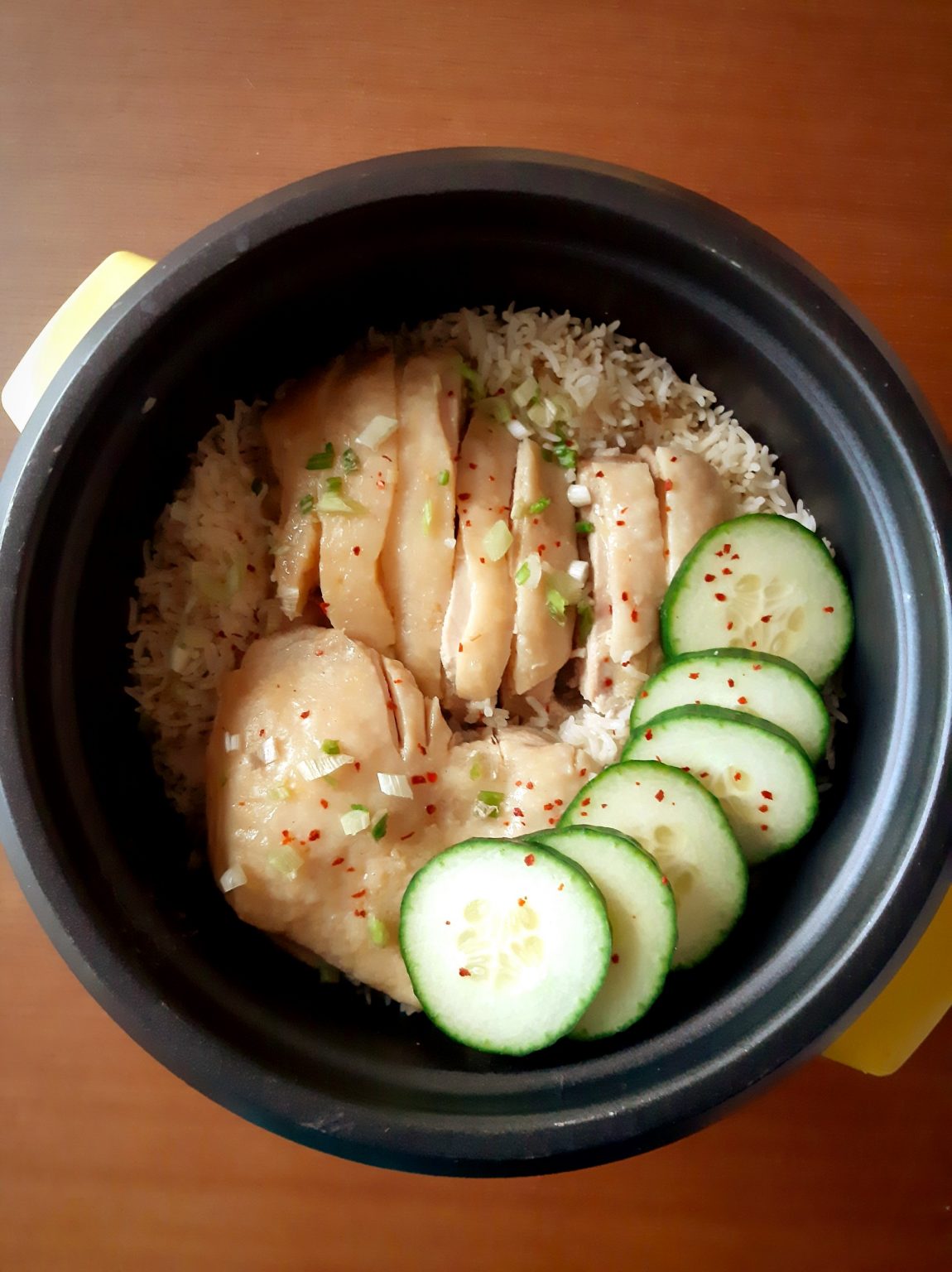 One-pot Rice Cooker Chicken Rice with Vegetables | Belated Brewery